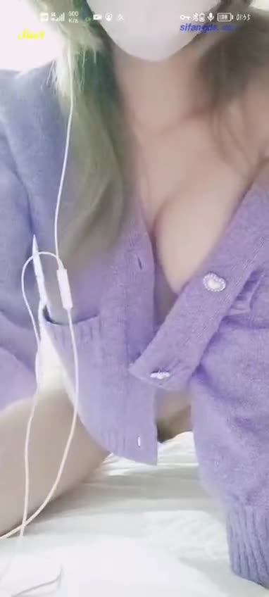 某音小美女主播线下和土豪哥一对一